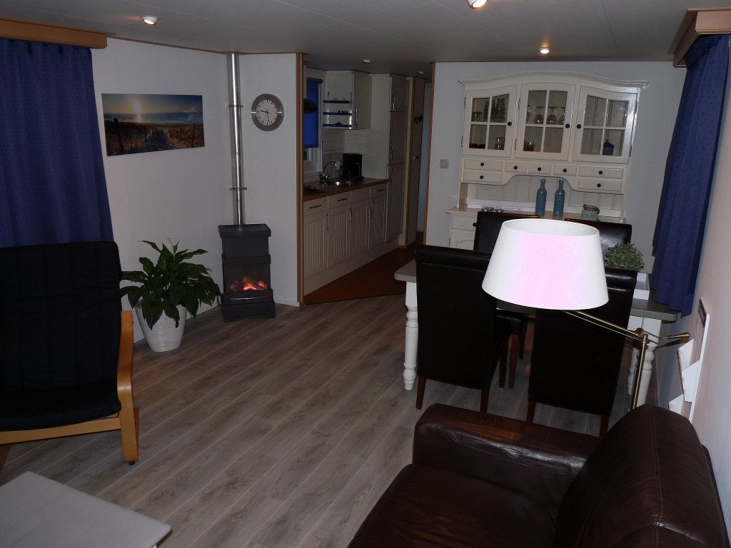 Te huur Chalet Heerenveen Joure Wolvega Sneek Gemeubileerd, Huizen en Kamers, 45 m², Rohel, Direct bij eigenaar, Vrijstaande woning