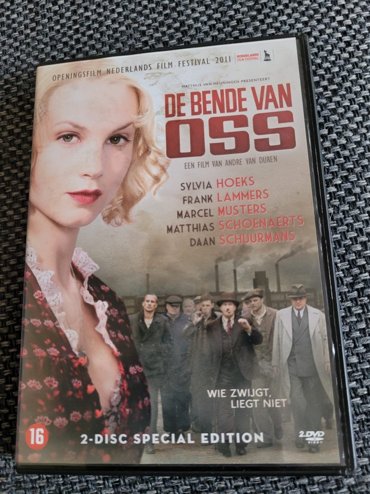De bende van oss frank lammers daan schuurmans sylvia hoeks, Alle leeftijden, Ophalen of Verzenden, Zo goed als nieuw
