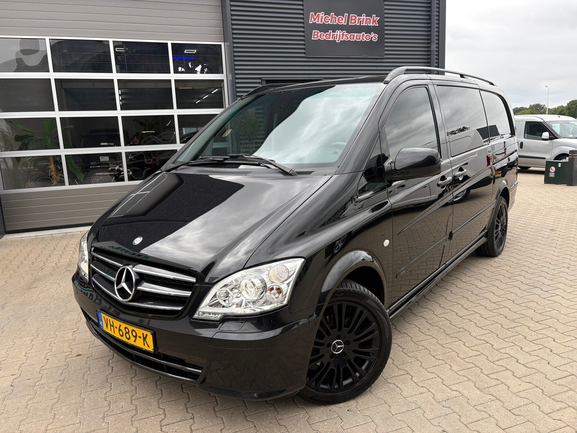 Mercedes-Benz Vito 122 CDI 320 V6 Lang Dubbele Cabine, Auto's, Automaat, Achterwielaandrijving, Gebruikt, Zwart