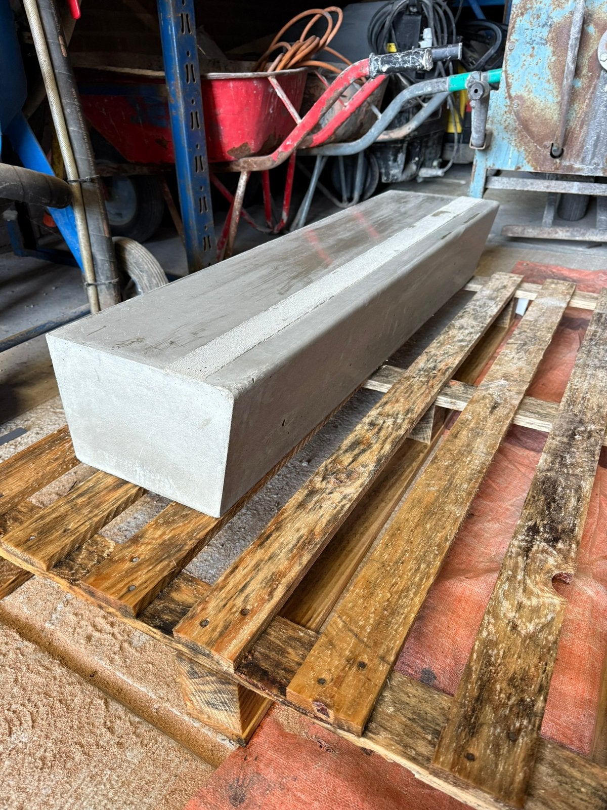 Beton Traptrede op maat. Beton trap, Ophalen, Cuneraweg 266, Trap, Nieuw