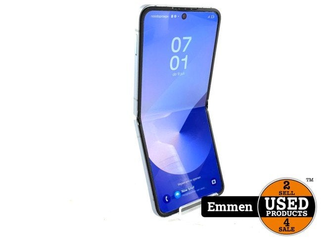 Foto 2 van Samsung Galaxy Z Flip 6, 256GB, Light Blue | In Nette Staat