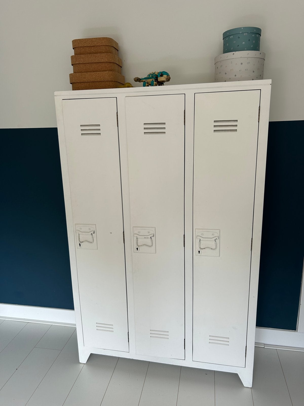 HK Living lockerkast kinder kledingkast hout, Ophalen, Met plank(en), 50 tot 100 cm, Zo goed als nieuw