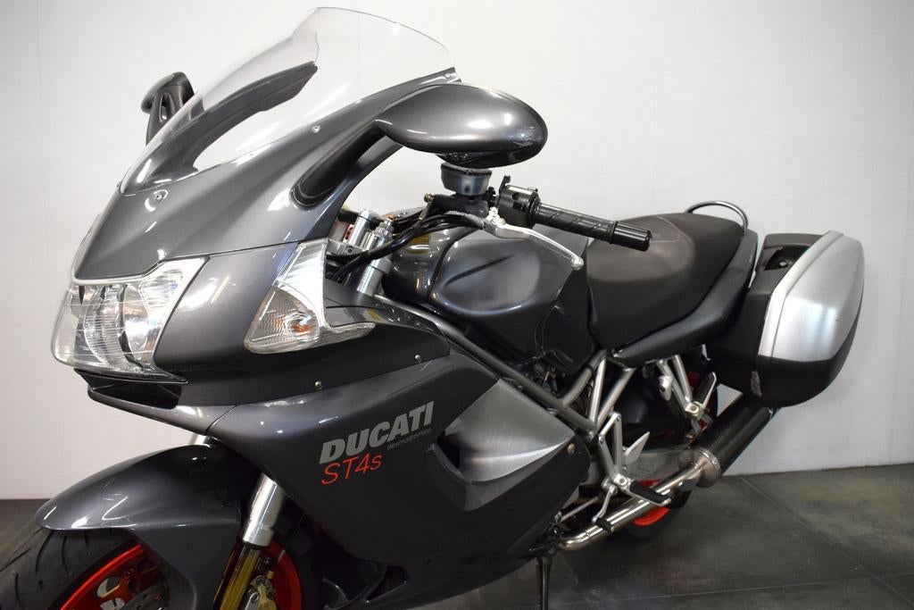 DUCATI ST 4S (bj 2006), DUCATI, 2 cilinders, Bedrijf, Onbekend