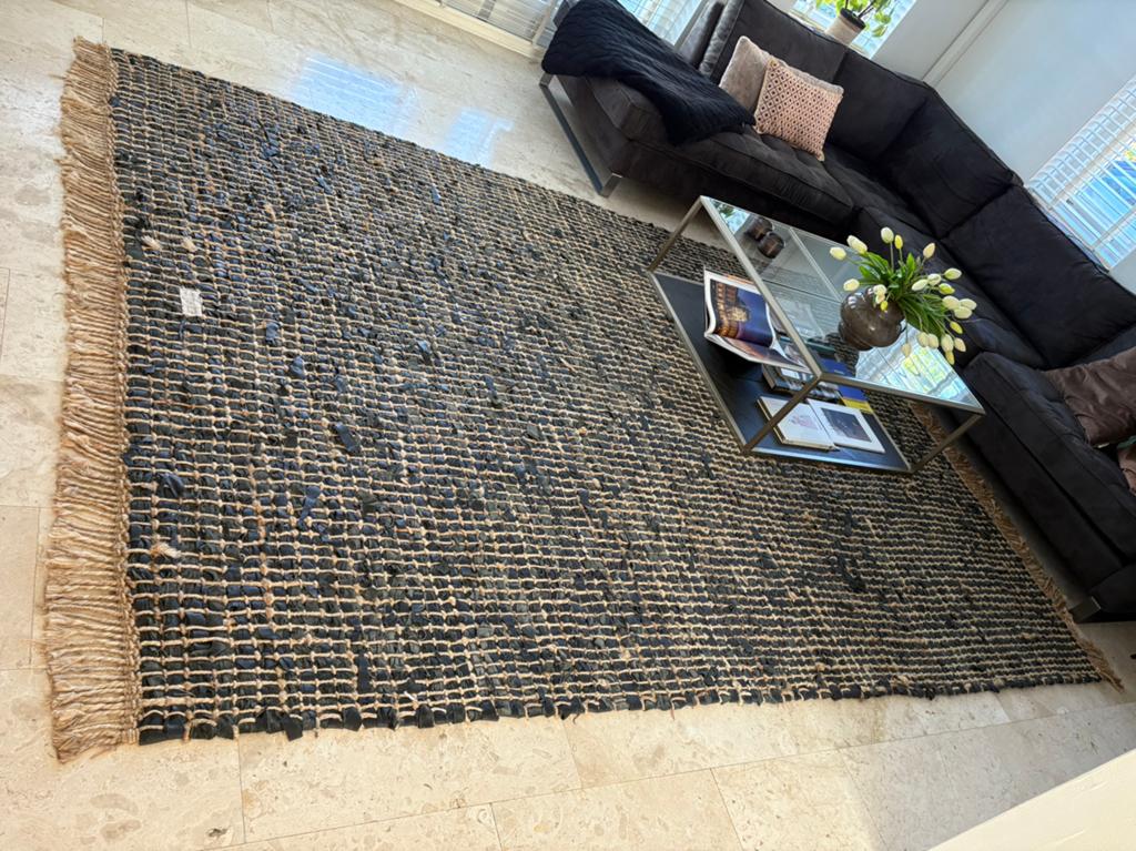 Vloerkleed Rivièra Maison Sa Caleta, Huis en Inrichting, Ophalen, Zwart, 200 cm of meer, Zo goed als nieuw