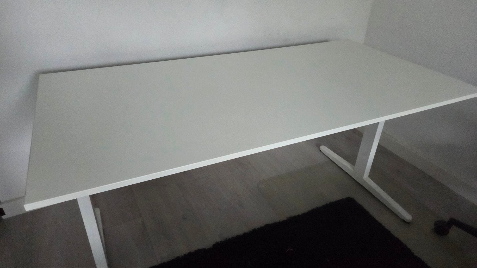 Verstelbaar bureau in nieuwstaat 80 bij 160 cm, Huis en Inrichting, Bureaus, Ophalen