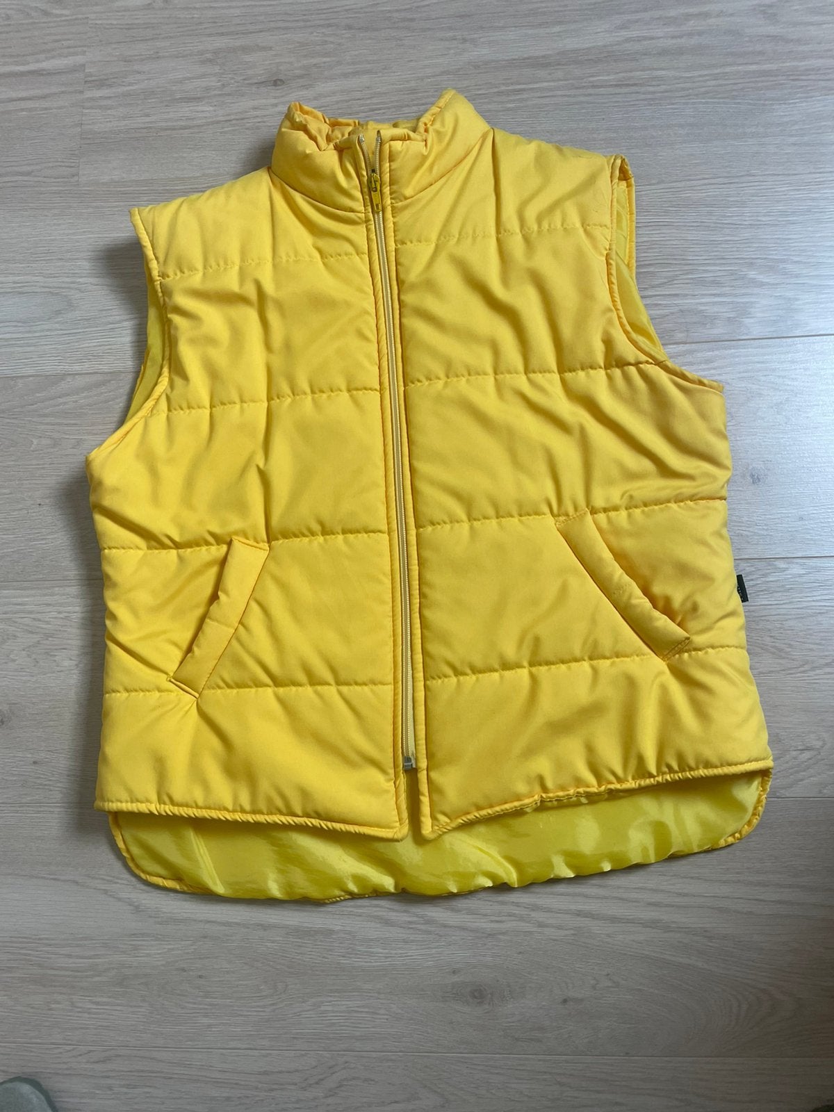 Gele dames body warmer, Kleding | Dames, Ophalen of Verzenden, Gedragen, Maat 42/44 (L), Geel