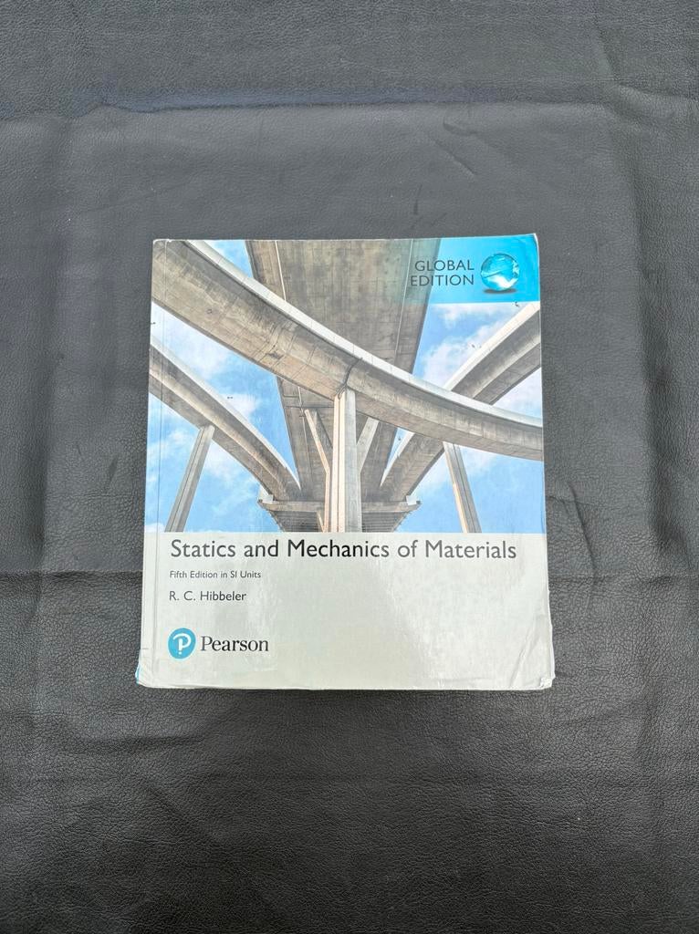 Statics and Mechanics of Materials, Ophalen of Verzenden, Zo goed als nieuw, Overige niveaus