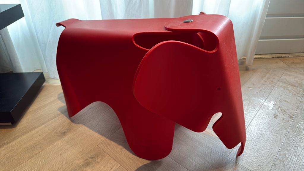 Vitra Aemes Olifant rood, Ophalen