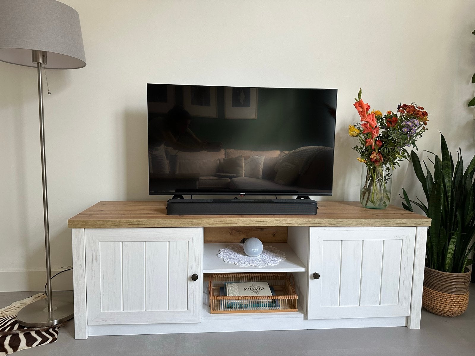 TV-meubel wit/wild eiken kleur, 150 tot 200 cm, Ophalen of Verzenden, Zo goed als nieuw, Minder dan 100 cm