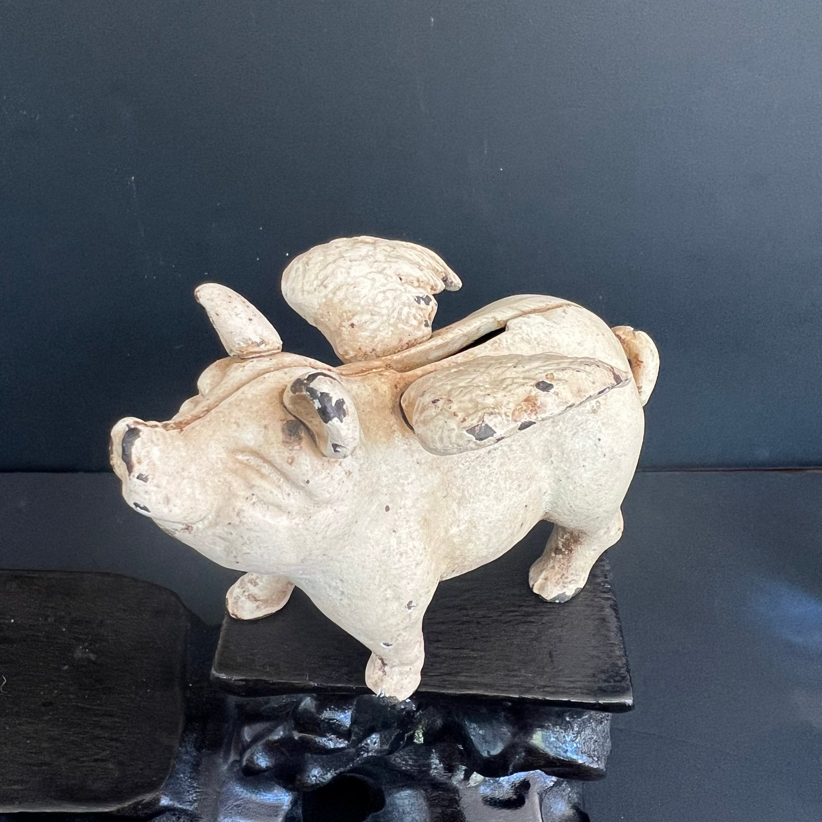 Vintage metaal spaarvarken met vleugels - Vliegend varken, Ophalen of Verzenden, Gebruikt