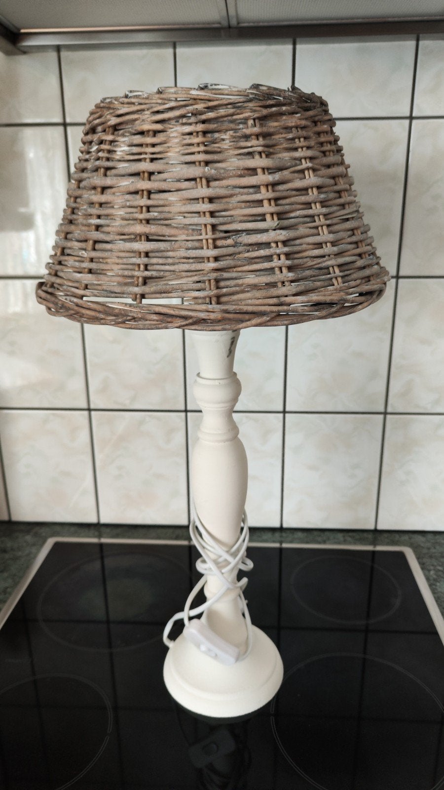 Tafellamp met rieten kap - Landelijke stijl 58 cm hoog, Beige, Gebruikt, Met schakelaar, Sfeerlamp
