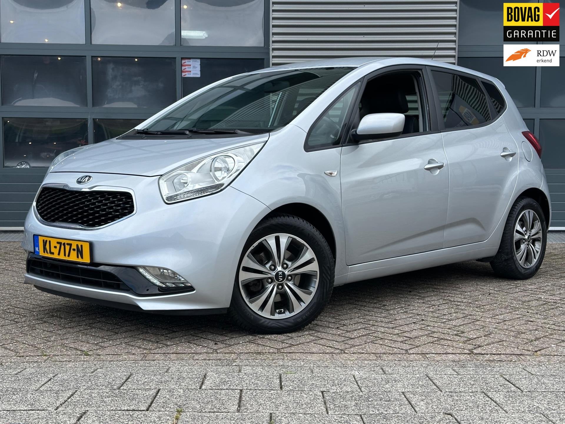 Kia Venga 1.4 CVVT DynamicPLusLine | CRUISECR | Navi | Camer, Auto's, Dealer onderhouden, 4 cilinders, 1396 cc, 1153 kg