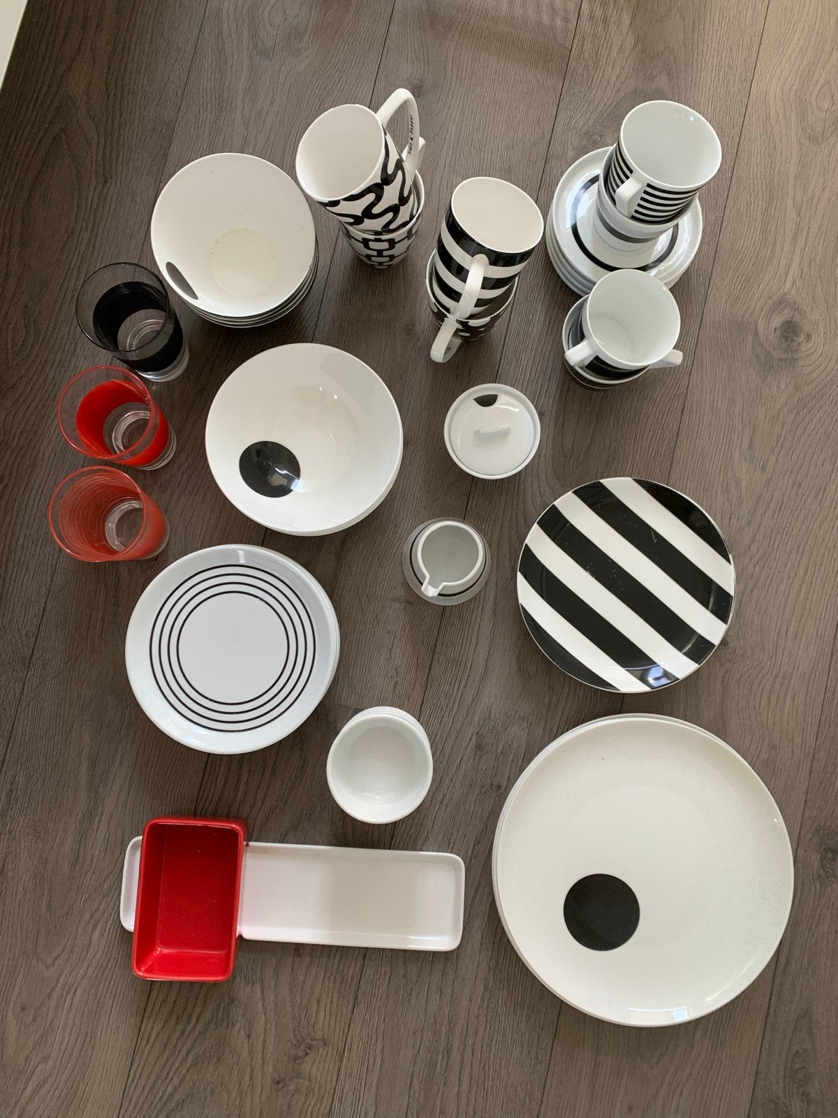 S&P Graphic Servies - Zwart/Wit met Rood accent, Ophalen, Gebruikt, Overige merken, Modern