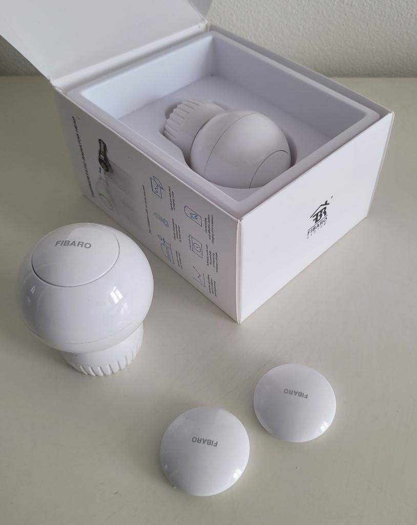 Fibaro Radiatorthermostaat (FGT-001), Gebruikt, Detector, Sensor of Melder, Ophalen of Verzenden, Overige soorten
