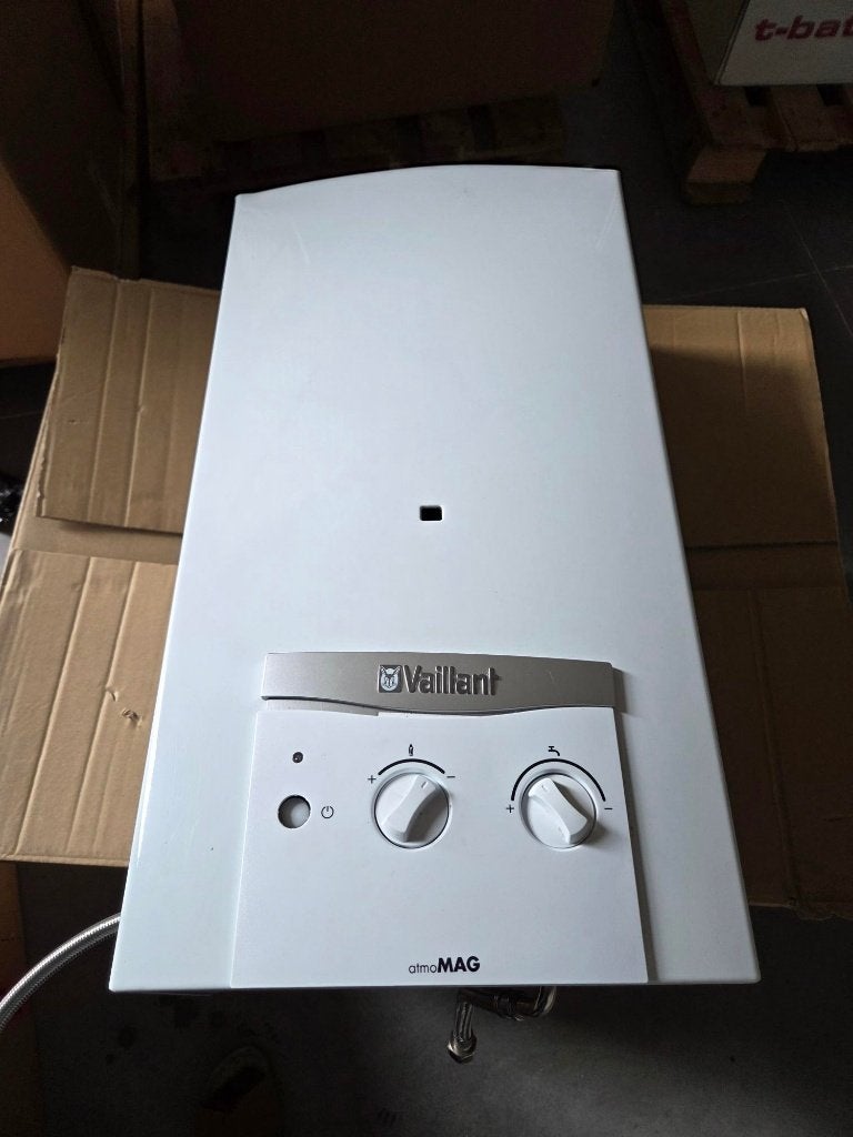 Bijna nieuwe Vaillant atmoMAG geiser 114/1 bjr 2022, Ophalen, Aardgas, Geiser, Minder dan 20 liter