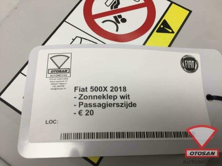 fiat 500x 2018 zonneklep wit rechts, Auto-onderdelen, Interieur en Bekleding, Gebruikt, Stellantis Europe S.p.A., Ophalen of Verzenden