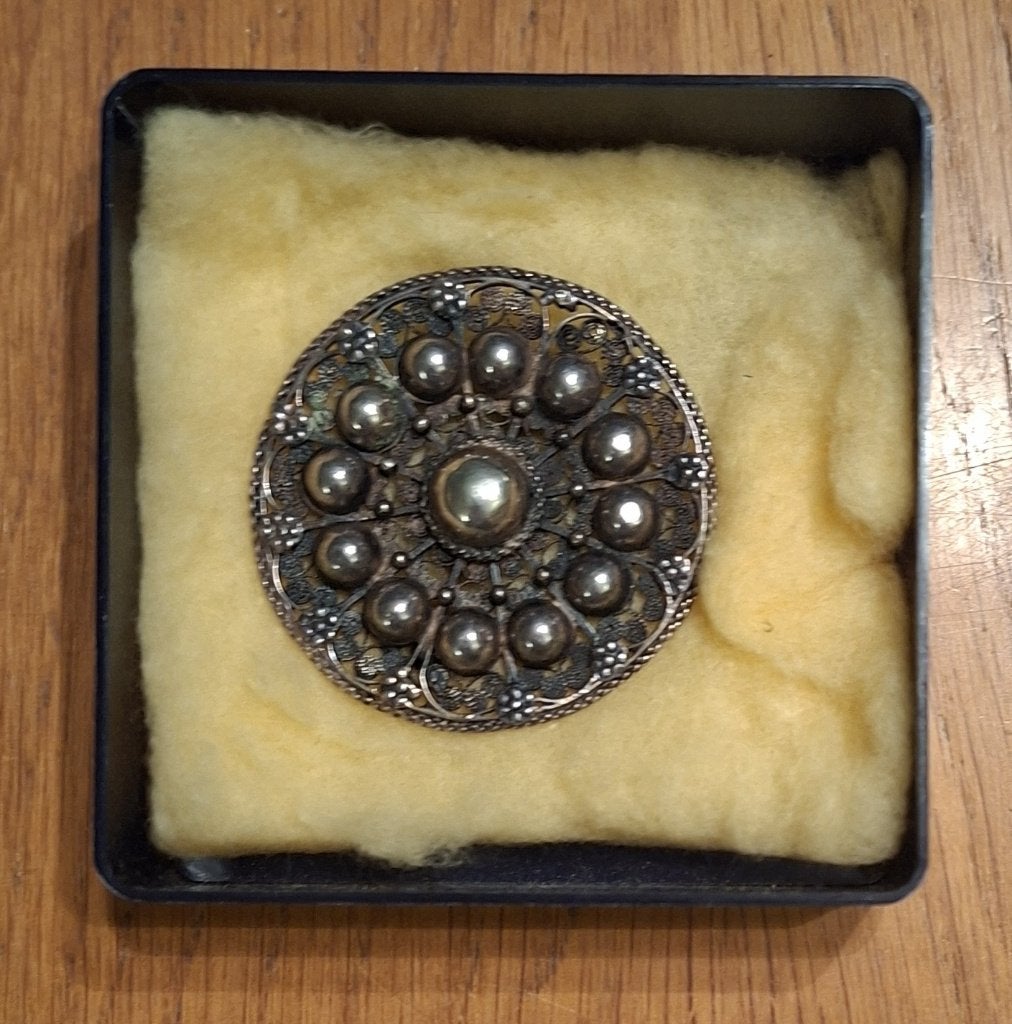 antieke zilveren broche, Zeeuwse Knoop, met oorbellen, Ophalen, Zilver, Broche