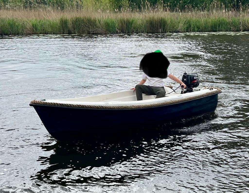Leuk bootje met 5pk suzuki 4takt, Ophalen of Verzenden, Zo goed als nieuw