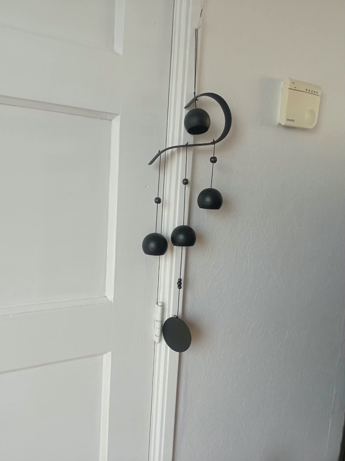 Metalen windgong - Modern design voor binnen en buiten, Zwart, Ophalen of Verzenden, Zo goed als nieuw, Metaal