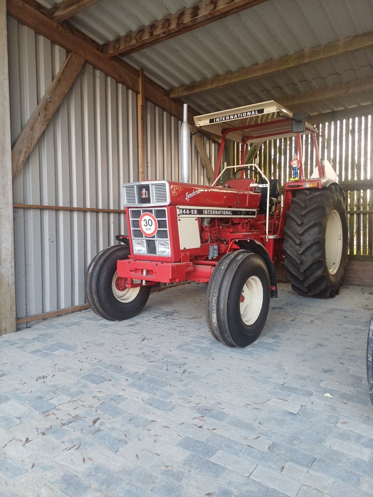International 844-SB, Zakelijke goederen, Agrarisch | Tractoren, Ophalen, Oldtimer, Tot 80 Pk, Case IH