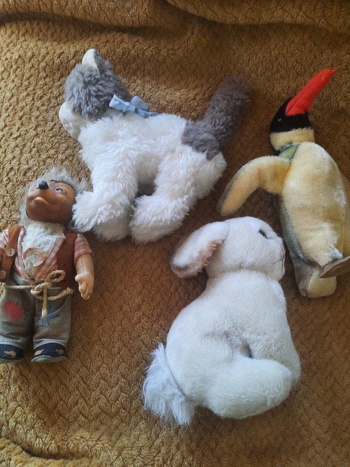 Steiff lot knuffels Mecki egel poes konijn pinguïn vintage, Verzamelen, Verzenden, Gebruikt