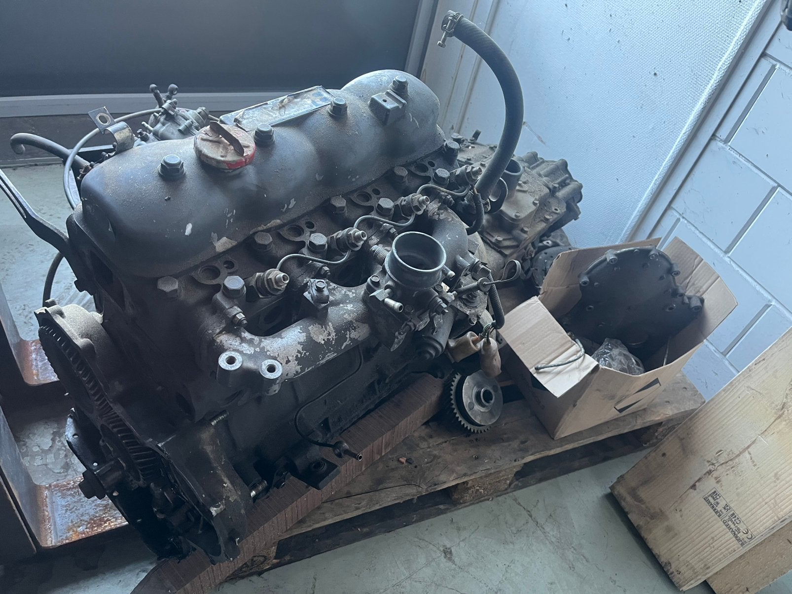 Toyota B motor uit Landcruiser BJ40, Ophalen, Toyota