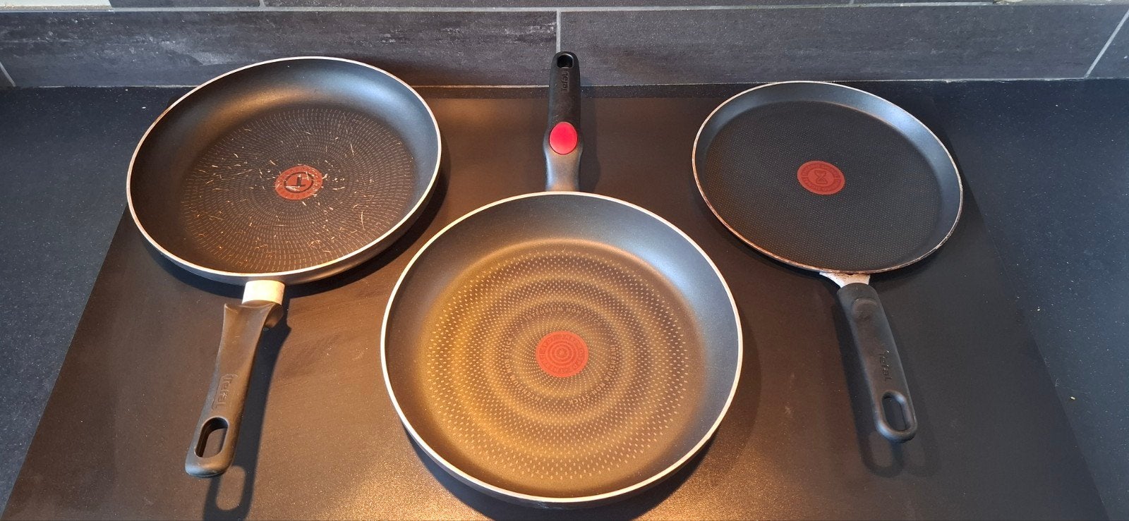 Diverse pannen Tefal., Huis en Inrichting, Keuken | Potten en Pannen, Ophalen, Rvs, Pannenset