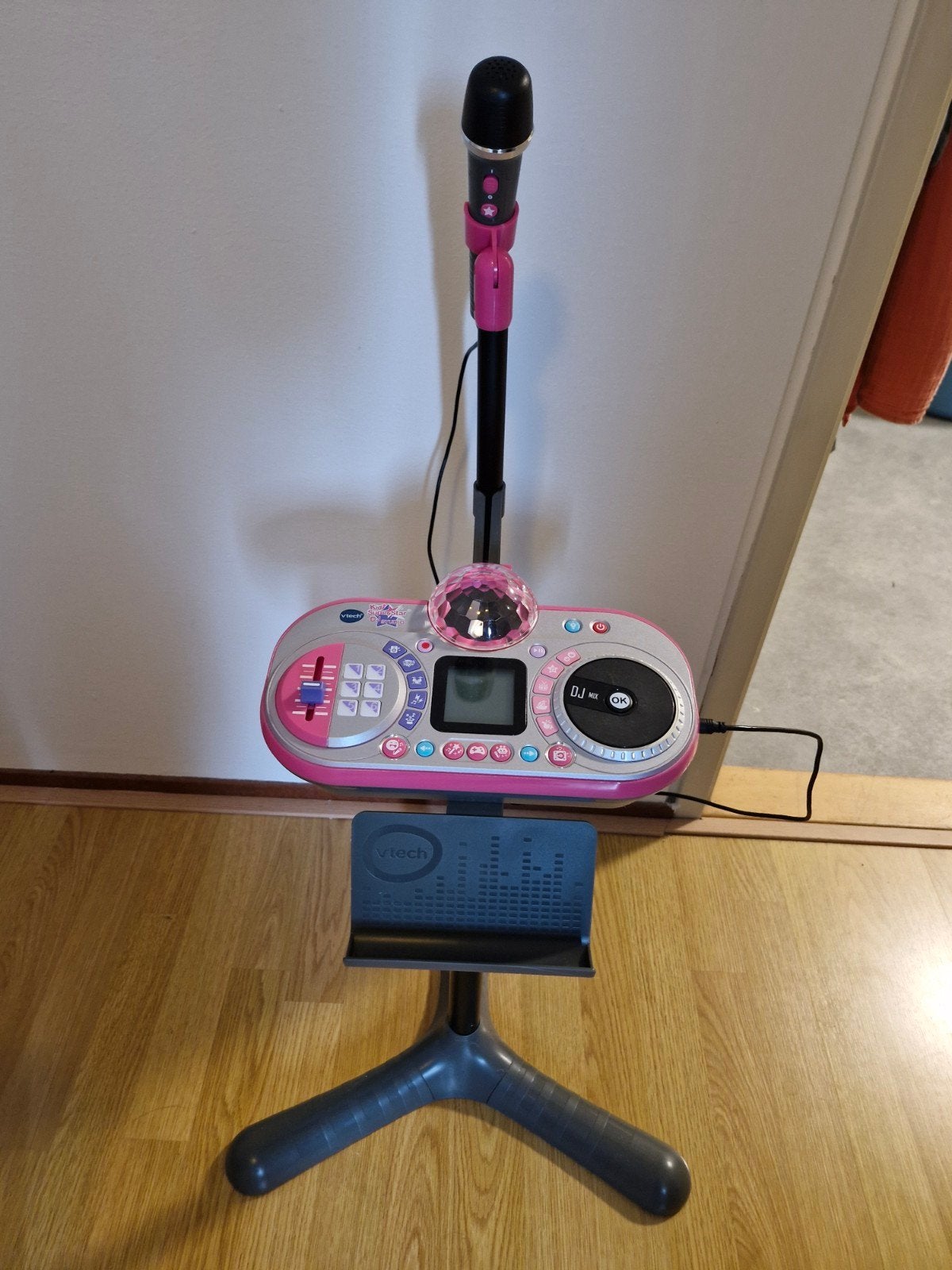 VTech Kidi Super Star Karaoke Microfoon met standaard, Kinderen en Baby's, Ophalen, Gebruikt, 4 tot 6 jaar