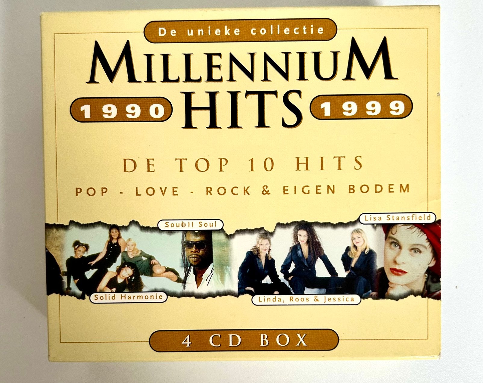 4 CD Box Millennium Hits 1990-1999, Boxset, Overige genres, Ophalen of Verzenden, Zo goed als nieuw