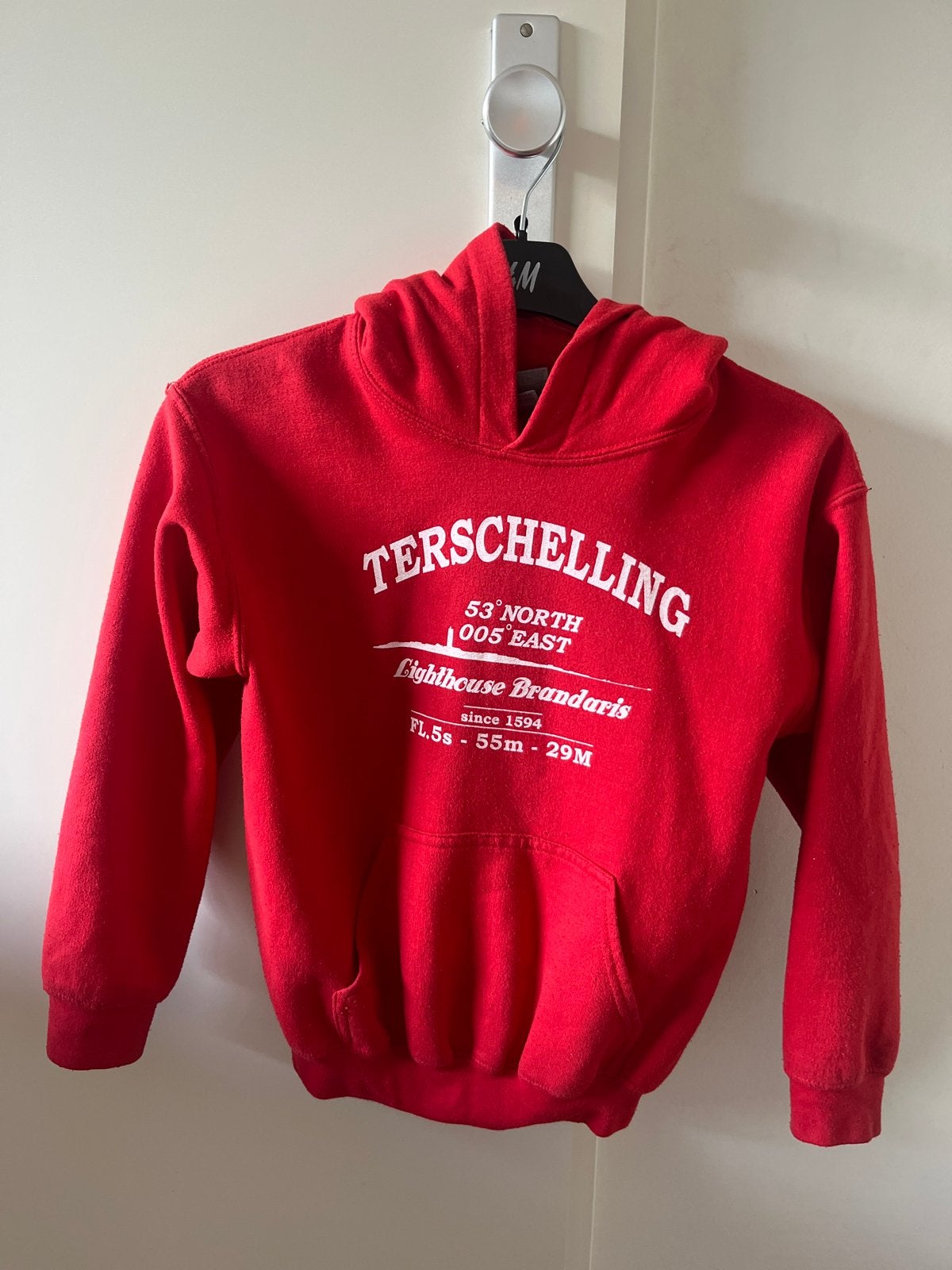 Rode Gildan Hoodie Terschelling - Maat S (Youth), Ophalen of Verzenden, Gebruikt, Jongen of Meisje