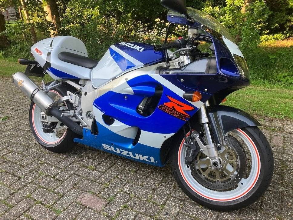 SUZUKI GSX-R 750 1999 nette motor rijklaar en onderhouden, SUZUKI, Motorrijbewijs A, Bedrijf, Onbekend