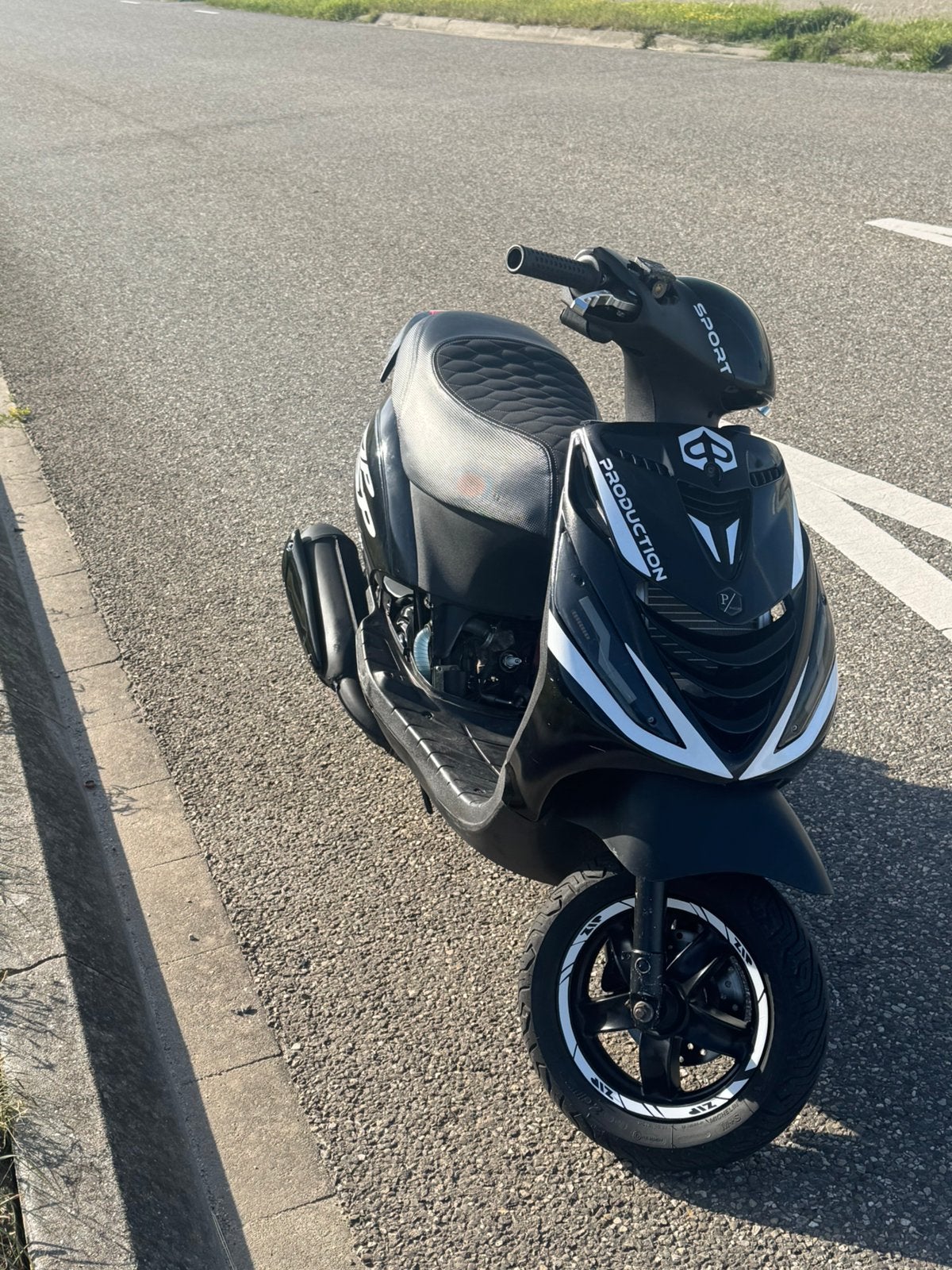 Piaggio zip lc 125cc op brom, Ophalen, Zo goed als nieuw, Piaggio