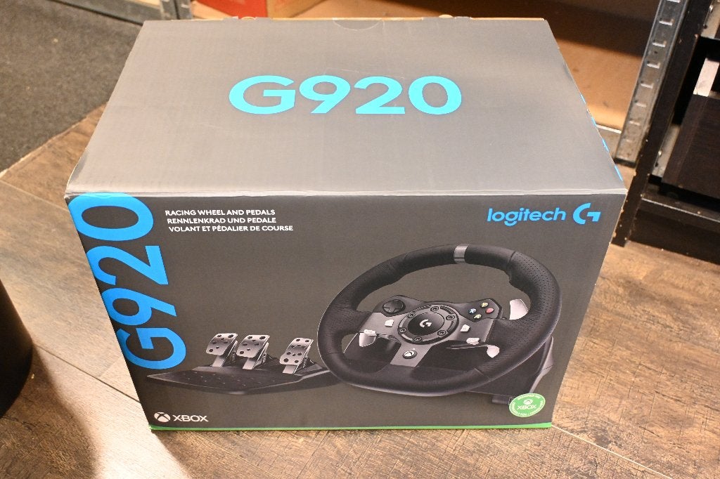 Logitech G920 Driving Force Racing Wheel + Shifter voor Xbox, Gebruikt, Support@logitech.com, Ophalen of Verzenden, Xbox Series S