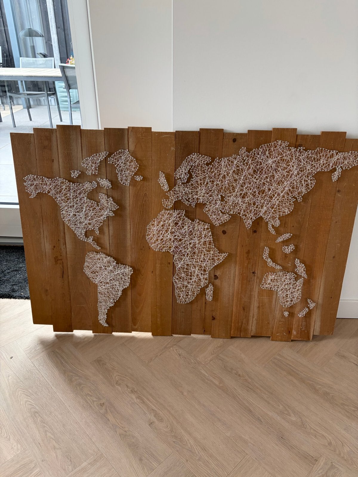 Unieke Wereldkaart String Art op Houten Panelen, Huis en Inrichting, Ophalen, Hout, Zo goed als nieuw, Bruin