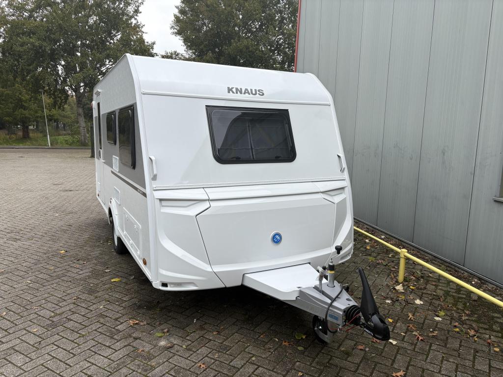 Knaus Sport 420 QD Model 2026, Caravans en Kamperen, Caravans, Schokbreker, Bedrijf, Treinzit, Tot en met 3