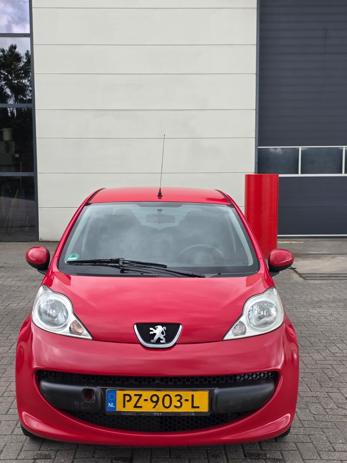 Peugeot 107 1.0 12V 5DR 2008 Rood, Auto's, Voorwielaandrijving, 4 stoelen, 68 pk, Handgeschakeld