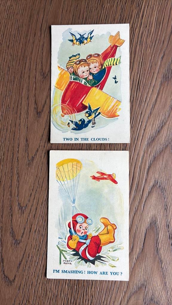 Kinderkaarten. In vliegtuig, met parachute door dakraam, Verzamelen, Ansichtkaarten | Themakaarten, Ophalen of Verzenden, Ongelopen