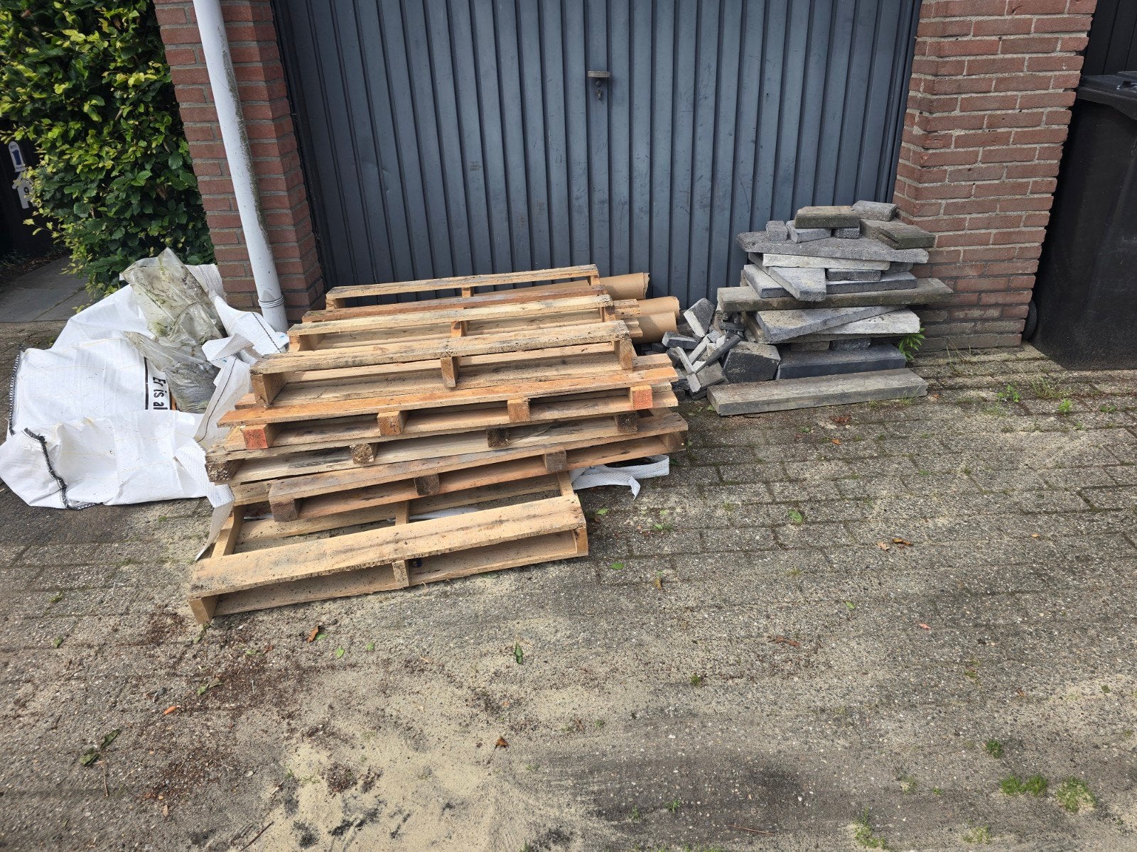 Gratis afhalen: pallets, Ophalen, Overige houtsoorten, Minder dan 200 cm, Pallet
