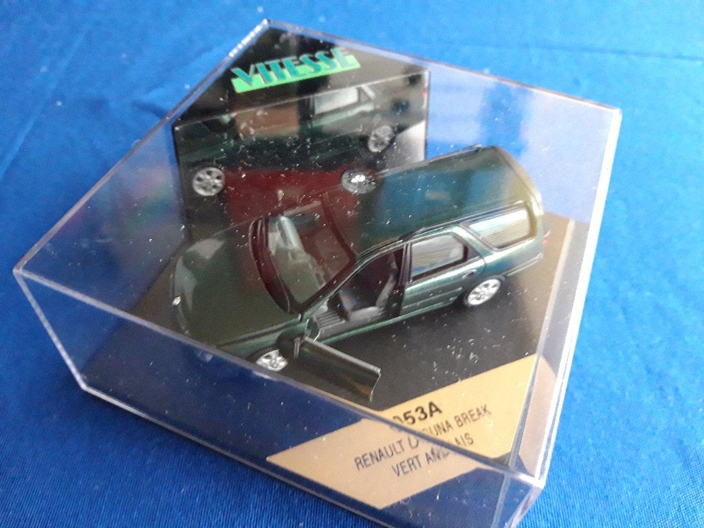 Renault Laguna Break 1997 groen metallic - Vitesse 1:43, Ophalen of Verzenden, Zo goed als nieuw, Auto, Overige merken