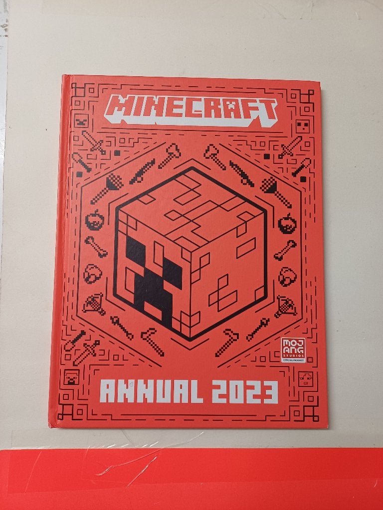Hardcover Boek - Minecraft - Annual 2023 - Mojang, Ophalen of Verzenden, Gelezen