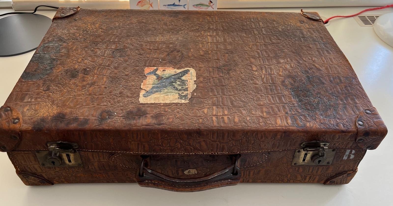 Vintage Koffer - Bruin met KLM en Hotel Dürrenegg Stickers, 30 cm of meer, Gebruikt, Bruin, Ophalen of Verzenden