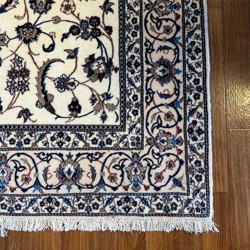 perzisch tapijt nain met zijde – 245 x 164 – Gratis bezorgd, Huis en Inrichting, Stoffering | Tapijten en Kleden, TTM Wonen, Meubels – (Perzische) Tapijten en Woonaccessoires