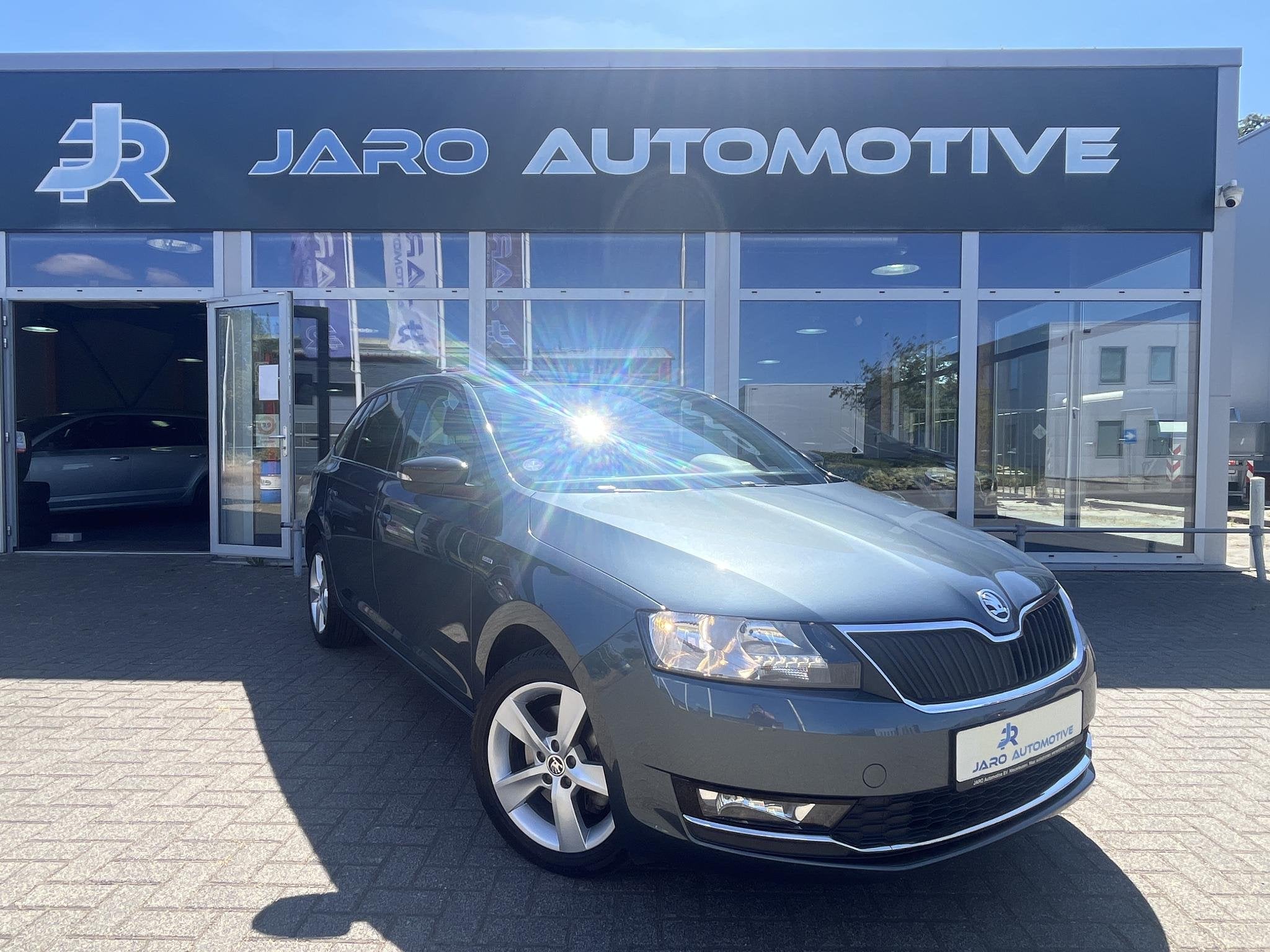 Skoda Rapid Spaceback 1.0 TSI Greentech Clever | 110 PK | AU, Auto's, Stof, 610 kg, 49 €/maand, Origineel Nederlands