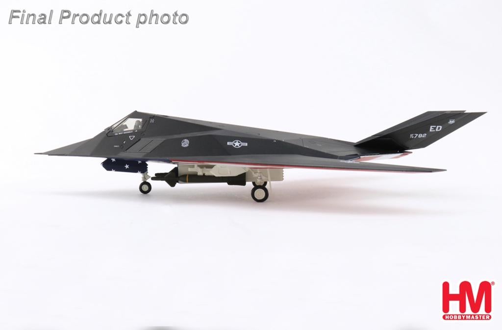 Hobby Master HA5814 | Lockheed YF-117A Nighthawk, Ophalen, Schaalmodel, Nieuw, Pilot Station