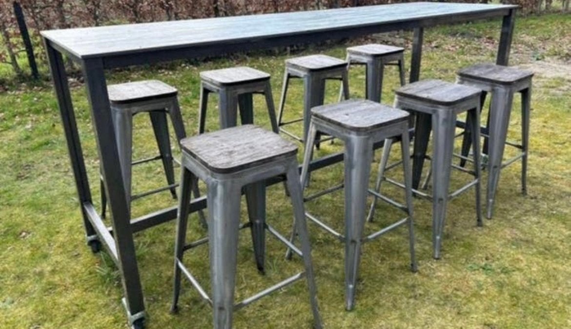 Hoge verrijdbare bartafel met 8 barkrukken, Ophalen, Gebruikt