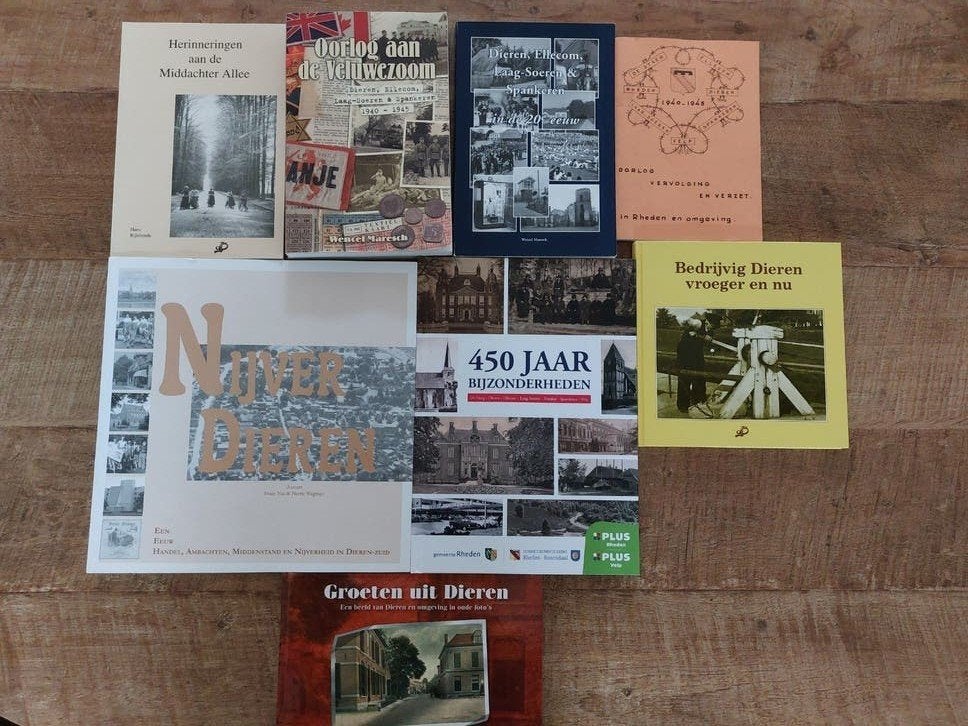 Boeken uit de 7 Dorpen, Ophalen of Verzenden, Zo goed als nieuw