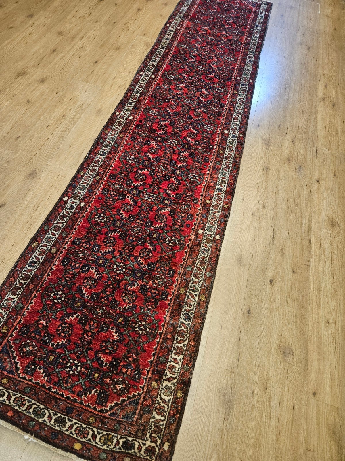 Vintage handgeknoopt perzisch loper hoesseinabad 360x78, Info@SlatsAntiek.nl, Perzisch, 200 cm of meer, Rechthoekig