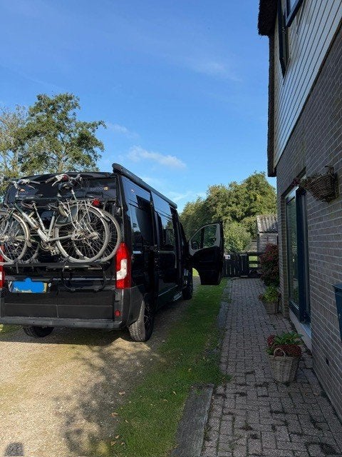 Thule Elite Van XT fietsendrager met fietsen, Ophalen, 2 fietsen, Zo goed als nieuw, Achterklepdrager