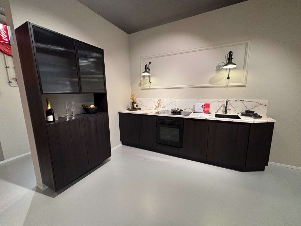 Showroomkeuken Superkeukens, Bruin, Niet ingevuld, Nieuw, Dubbelwandige keuken