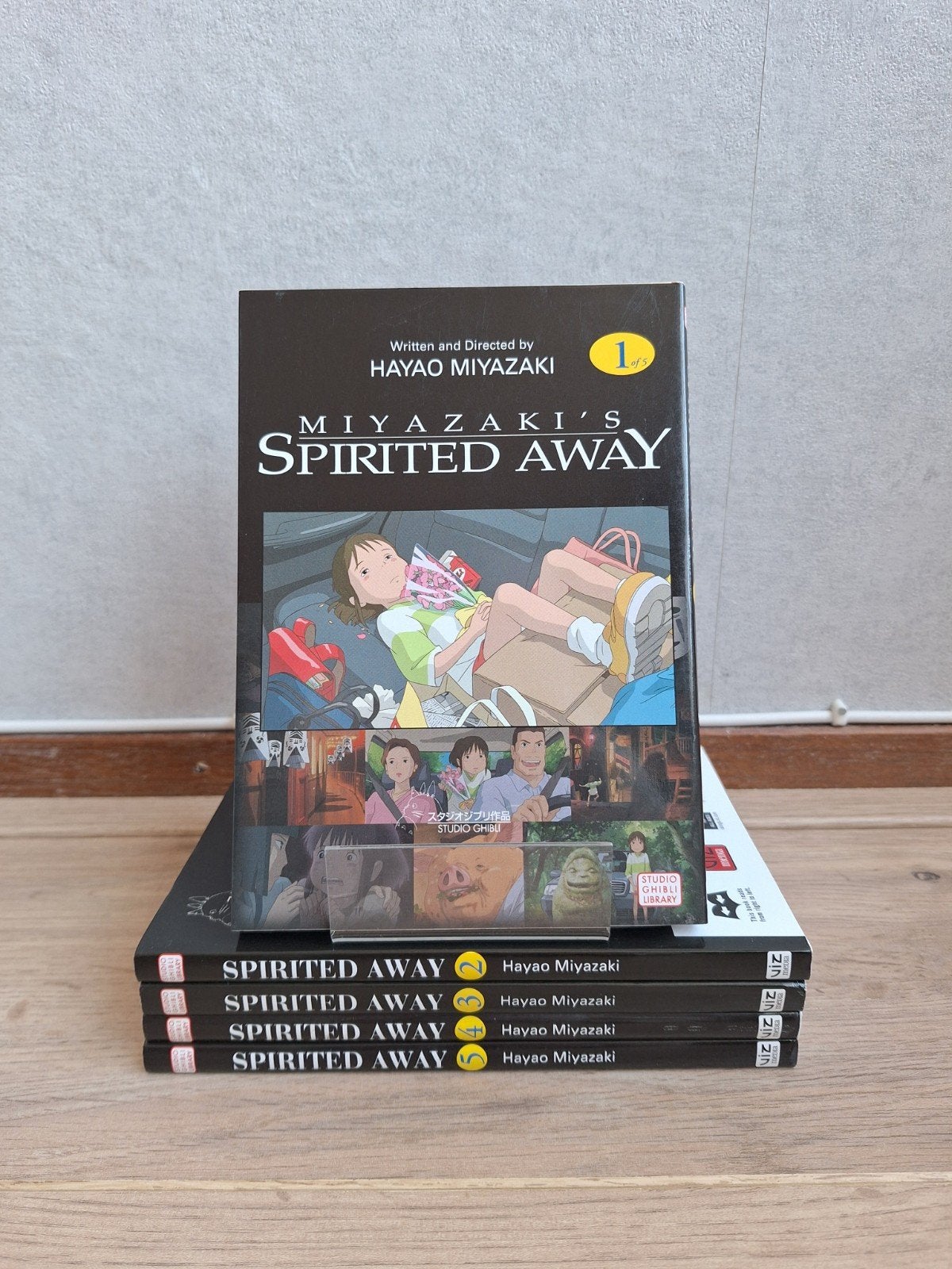 Spirited away comic/manga vol. 1-5 Engels, compleet, Complete serie of reeks, Ophalen of Verzenden, Gelezen, Japan (Manga)
